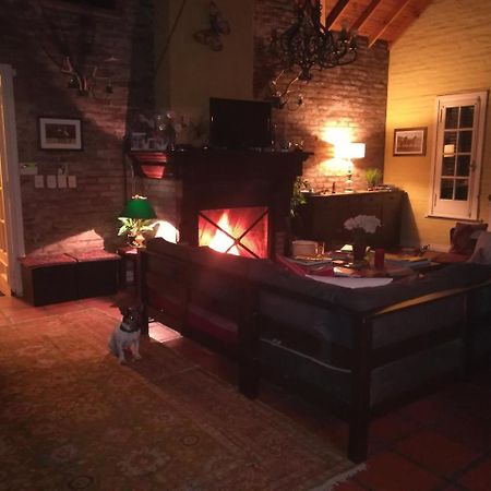 필라르 The Polo House B&B 외부 사진